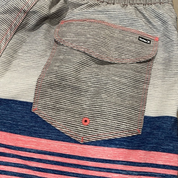 HURLEY EPIC OMBRÉ VOLLEY SWIM SHORT💦see pic for all measurements & details!! - Picture 8 of 11